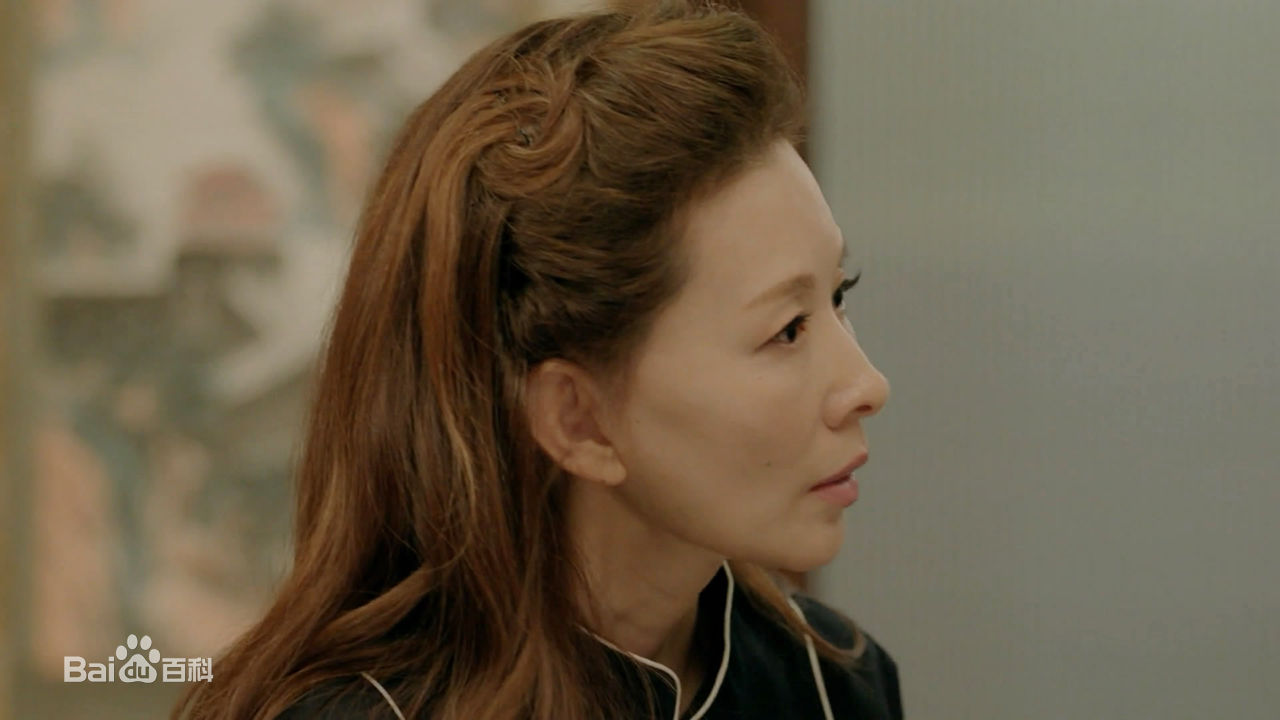 李美淑(，Lee Mi Sook)2018年5月油腻的浪漫前后照片