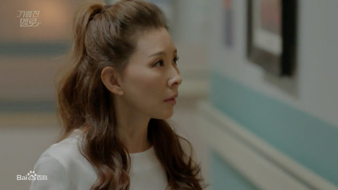 李美淑(，Lee Mi Sook)2018年5月油腻的浪漫前后照片