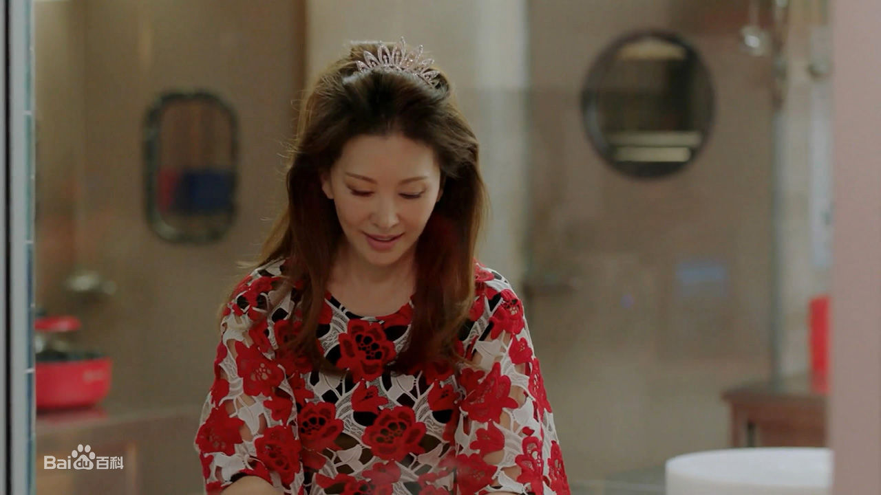 李美淑(，Lee Mi Sook)2018年5月油腻的浪漫前后照片