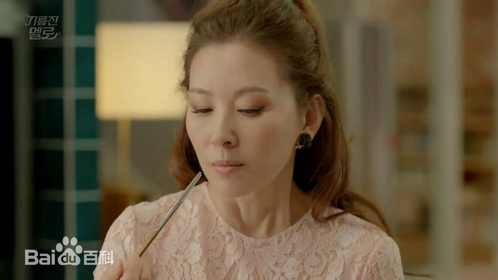 李美淑(，Lee Mi Sook)2018年5月油腻的浪漫前后照片