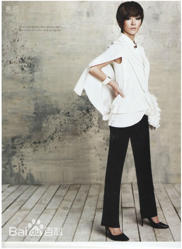 李美淑(，Lee Mi Sook)2013年5月号-主妇生活性感图片图集