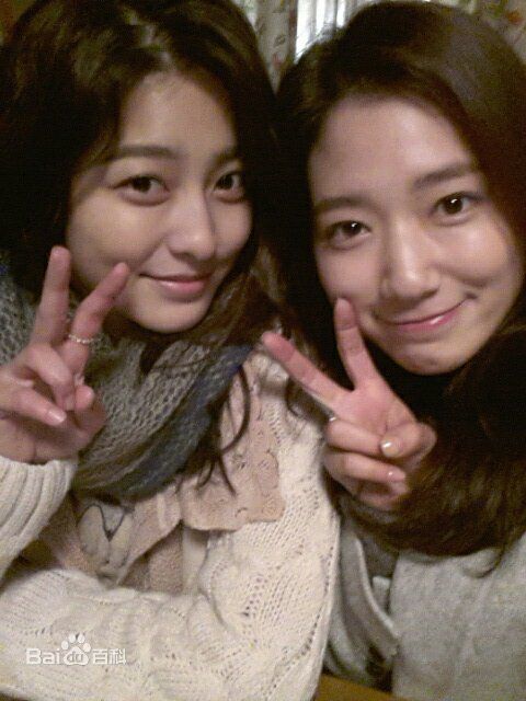 朴世荣(Park Se Young、パクセヨン) 生活照素颜照壁纸