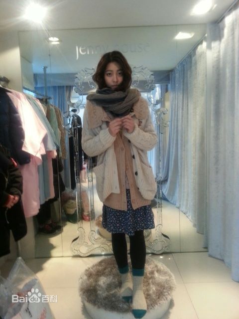 朴世荣(Park Se Young、パクセヨン) 生活照素颜照壁纸