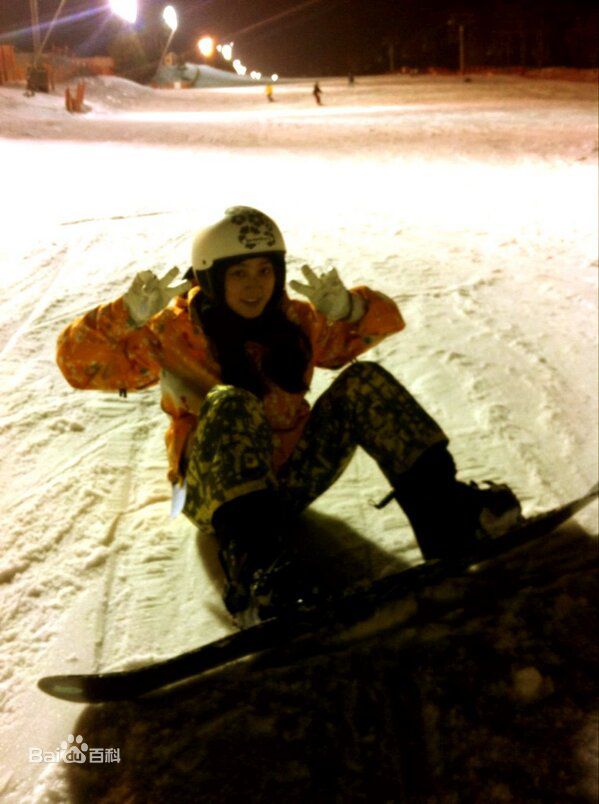 朴世荣(Park Se Young、パクセヨン) 生活照素颜照壁纸