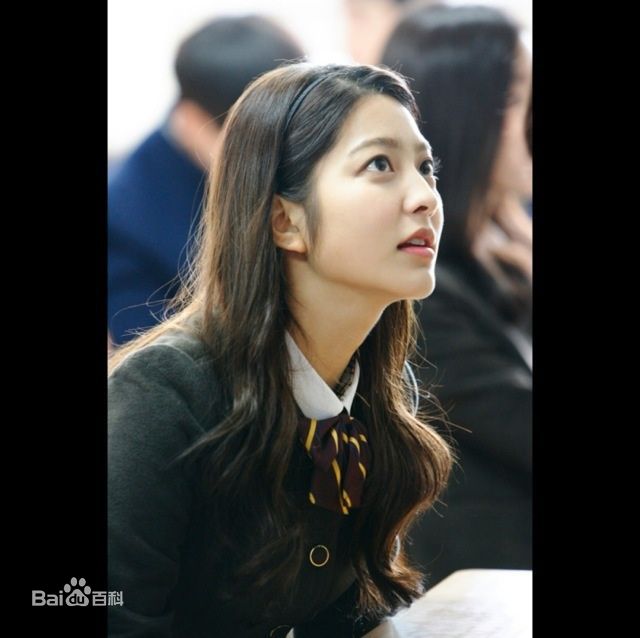 朴世荣(Park Se Young、パクセヨン) 生活照素颜照壁纸