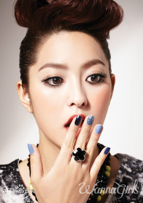 朴世荣(Park Se Young、パクセヨン)高清杂志图集