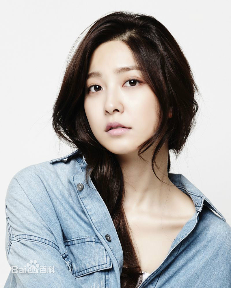 最新朴世荣(Park Se Young、パクセヨン)壁纸