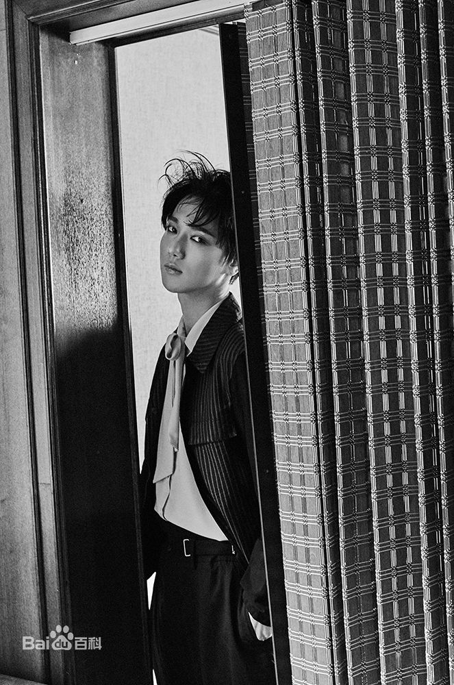 金钟云、艺声(/Kim Jong Woon、/Ye Sung)金钟云前后照片