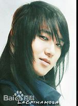 金钟云、艺声(/Kim Jong Woon、/Ye Sung)金钟云前后照片