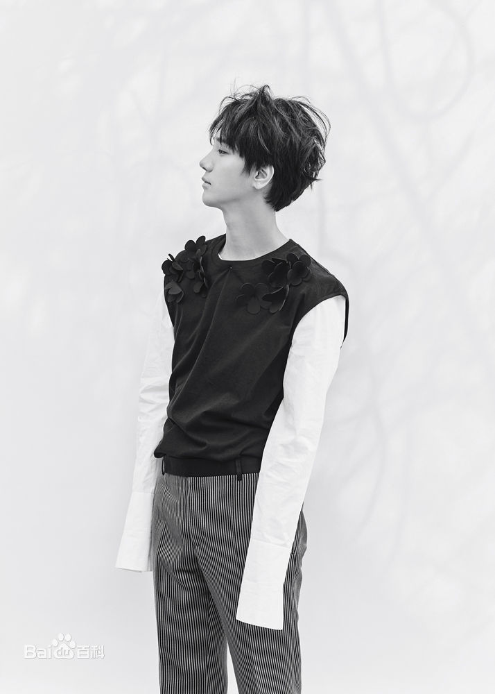 金钟云、艺声(/Kim Jong Woon、/Ye Sung)金钟云前后照片