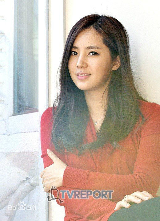 韩彩雅(/Han Chae-ah)新闻图前后照片