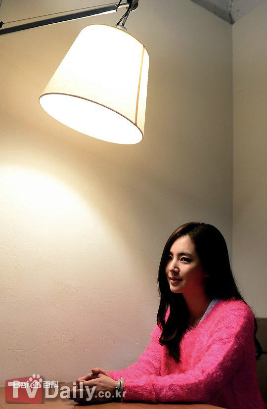 韩彩雅(/Han Chae-ah)新闻图前后照片