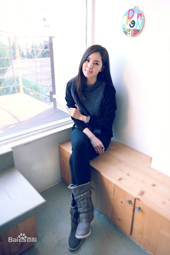 韩彩雅(/Han Chae-ah)最新个人图集