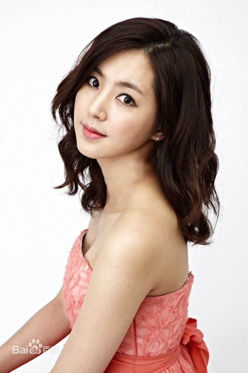 韩彩雅(/Han Chae-ah)最新个人图集