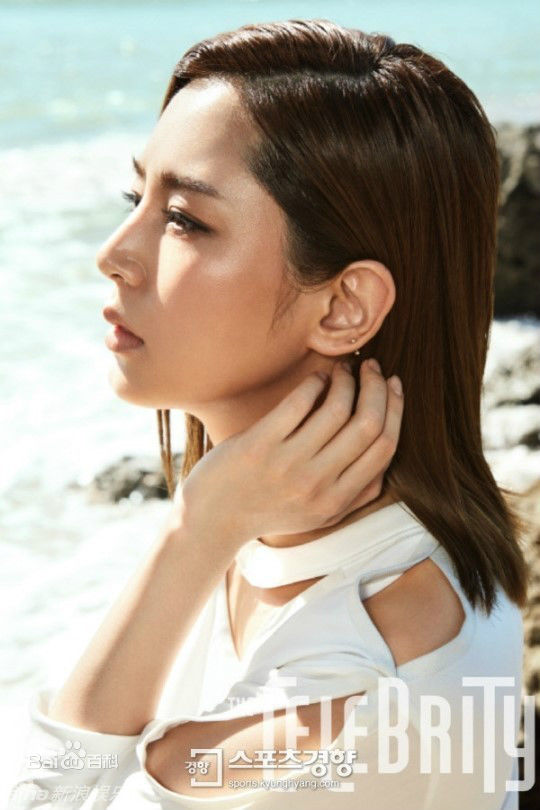 韩彩雅(/Han Chae-ah)最新个人图集