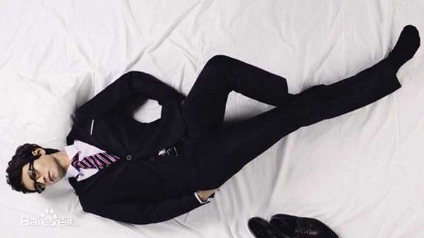 林周焕(，Lim Ju-hwan)前后照片