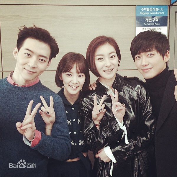 王智媛( / Wang Ji Won)生活照生活照