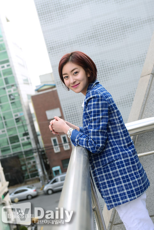 王智媛( / Wang Ji Won)个人照图册