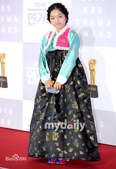 最新徐信爱(/Seo Shin.ae.)精彩图册