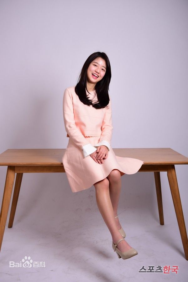 金贤秀(；Kim Hyeon-soo)个人照图片图集