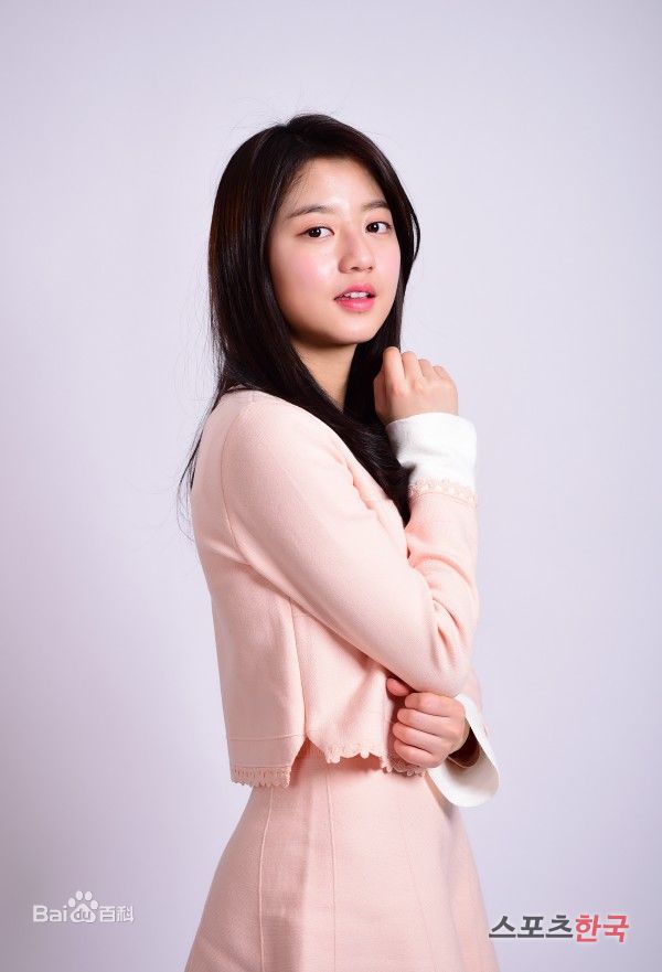 金贤秀(；Kim Hyeon-soo)个人照图片图集