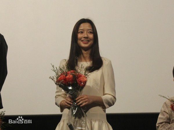 金贤秀(；Kim Hyeon-soo)出席活动照性感图片图集