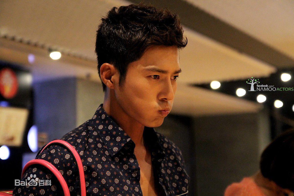 赵东赫(，Cho Dong Hyuk，チョドンヒョク)综艺性感图片图集