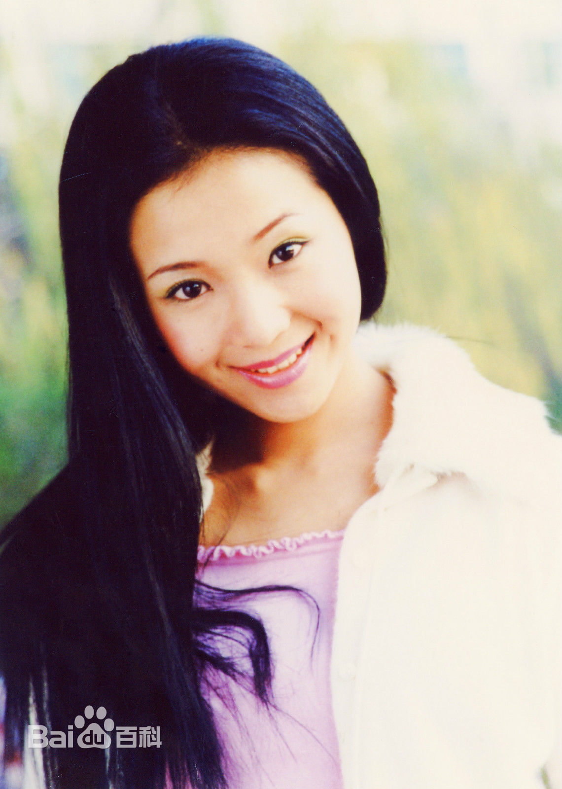 最新张伊菡性感图片