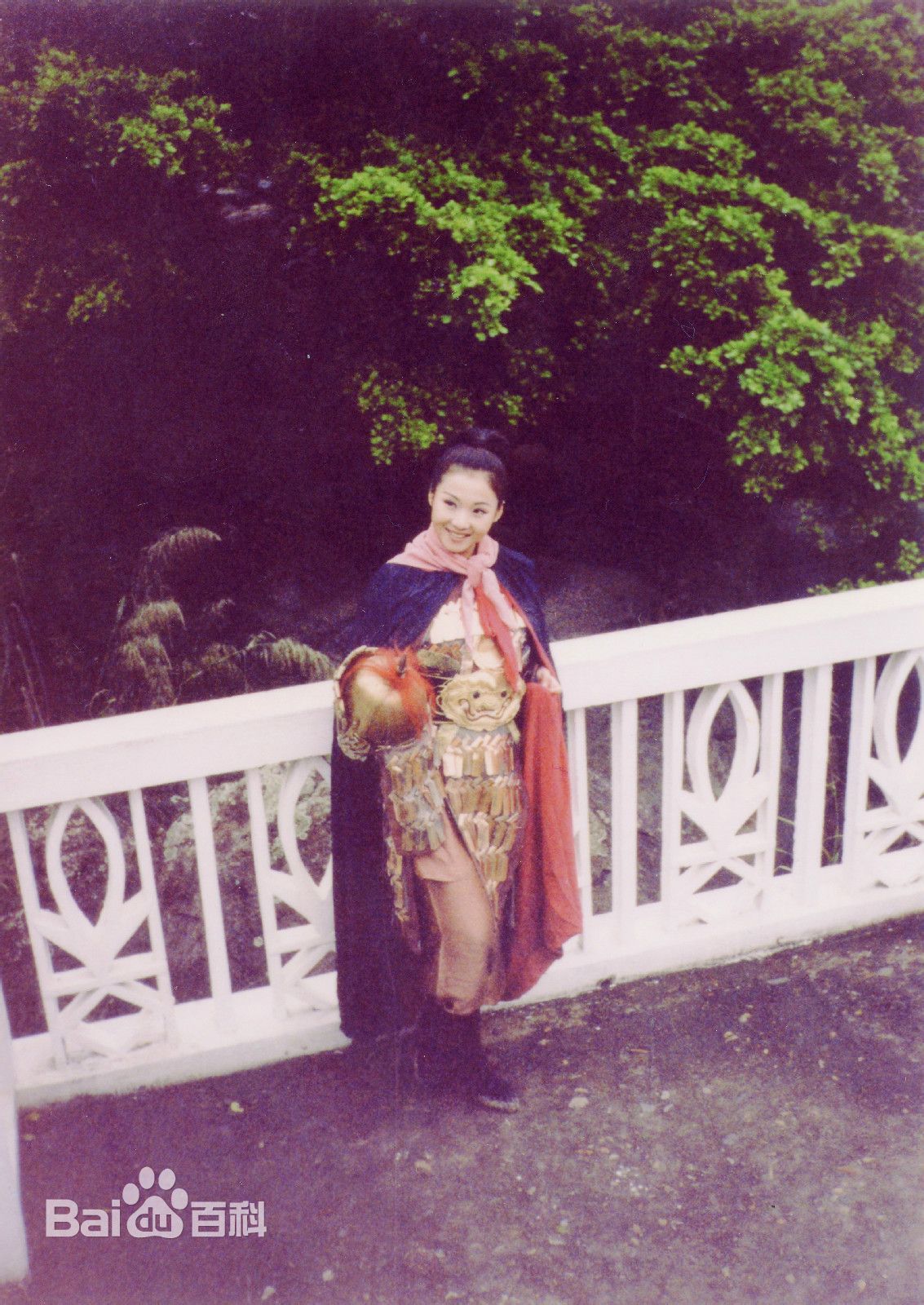 最新张伊菡性感图片