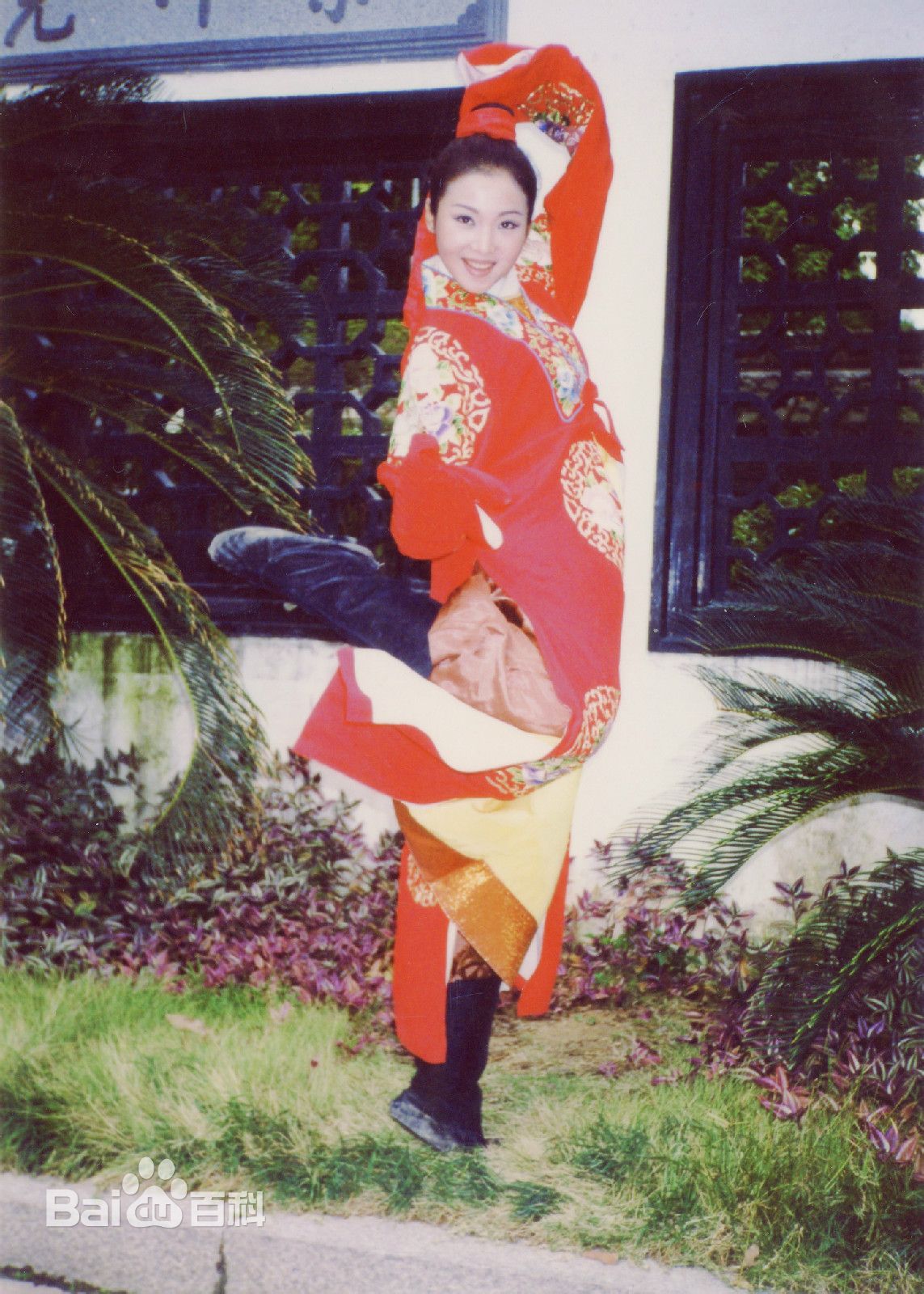 最新张伊菡性感图片