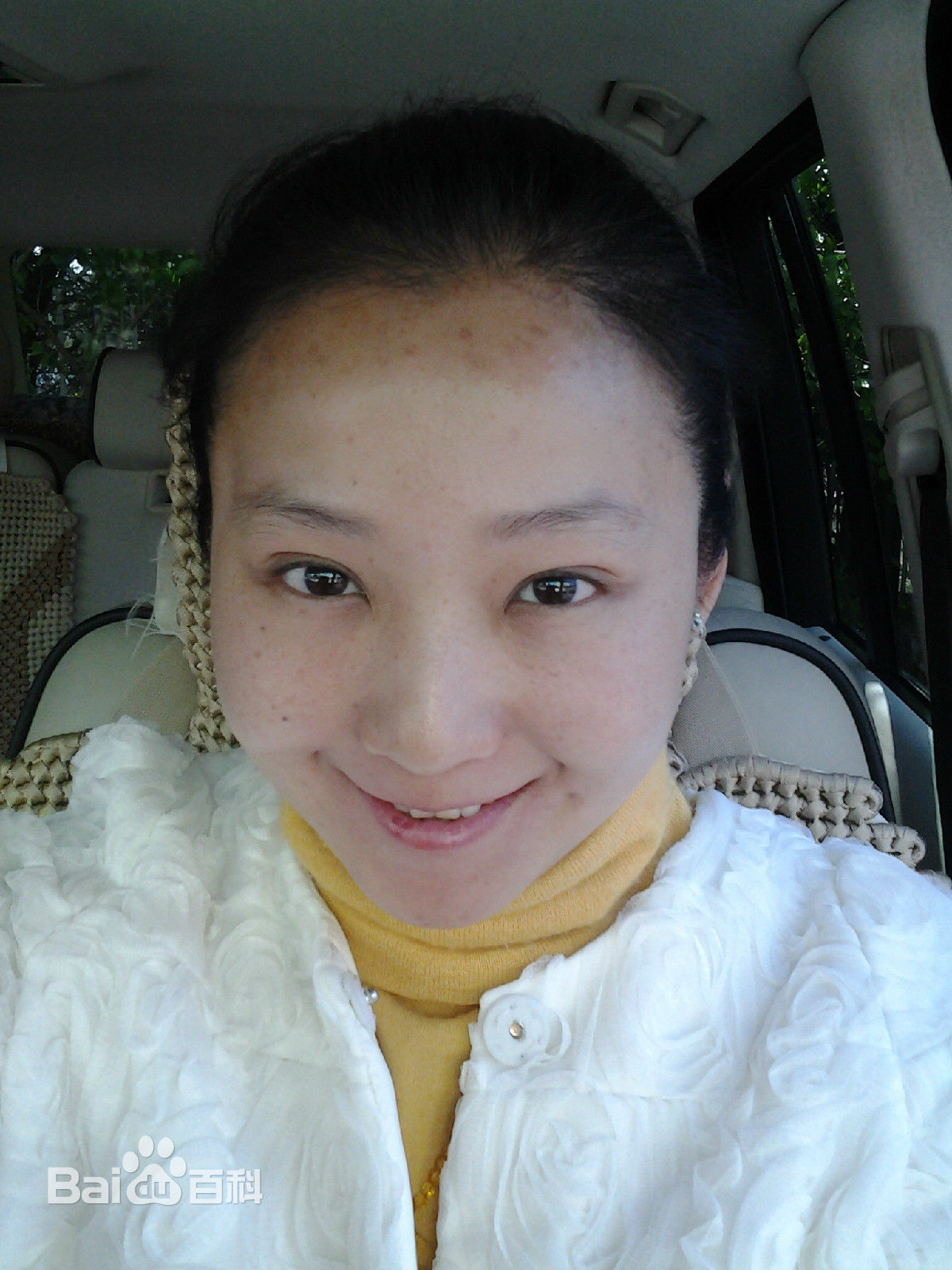 最新张伊菡性感图片