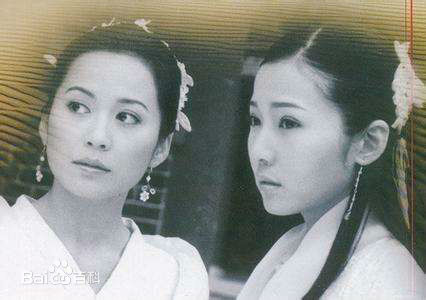 最新张伊菡性感图片