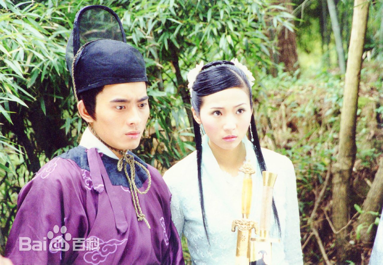 最新张伊菡性感图片