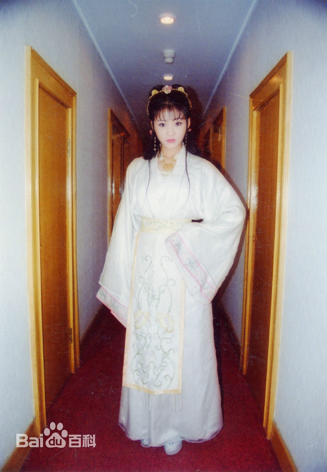 最新张伊菡性感图片