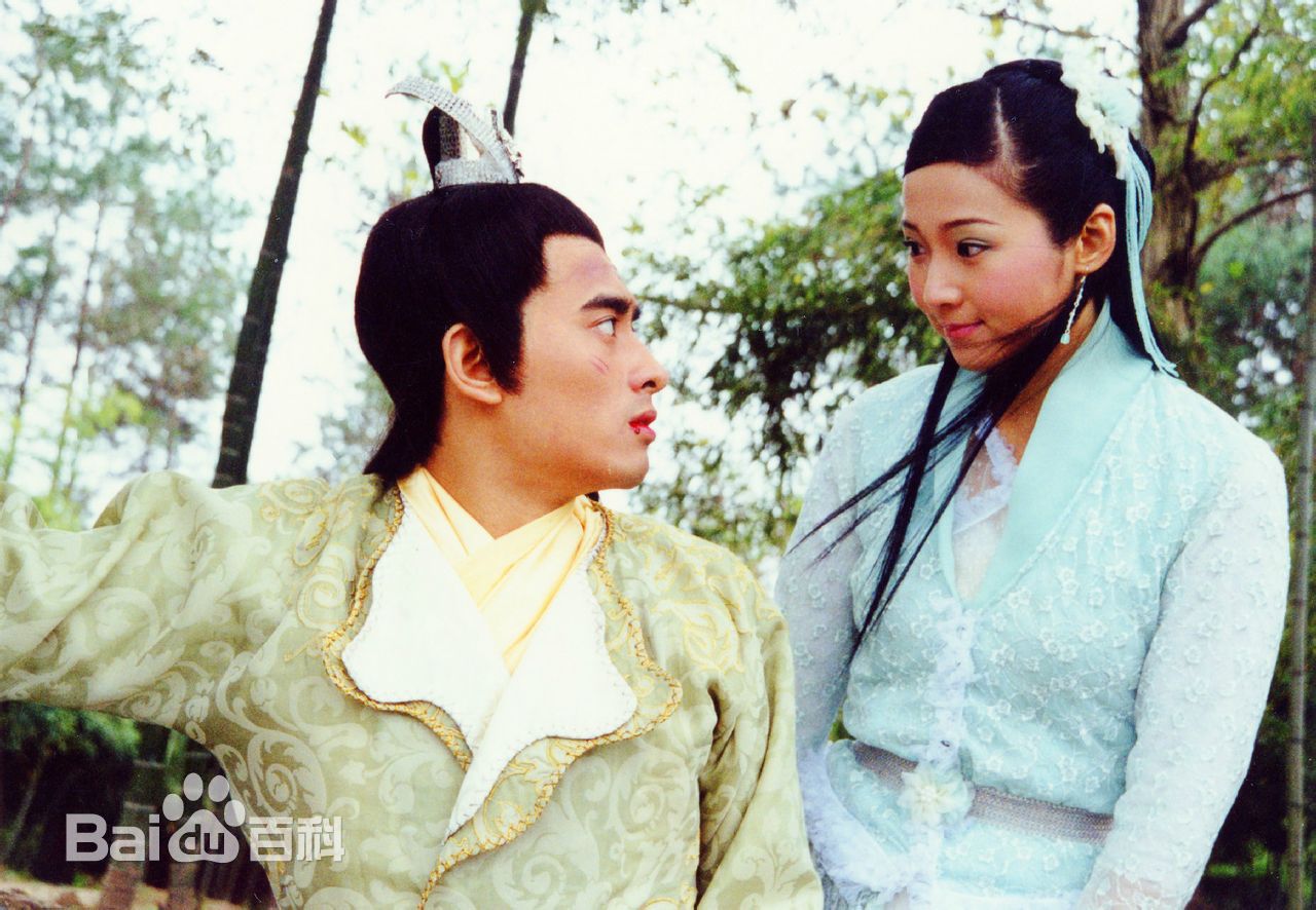 最新张伊菡性感图片