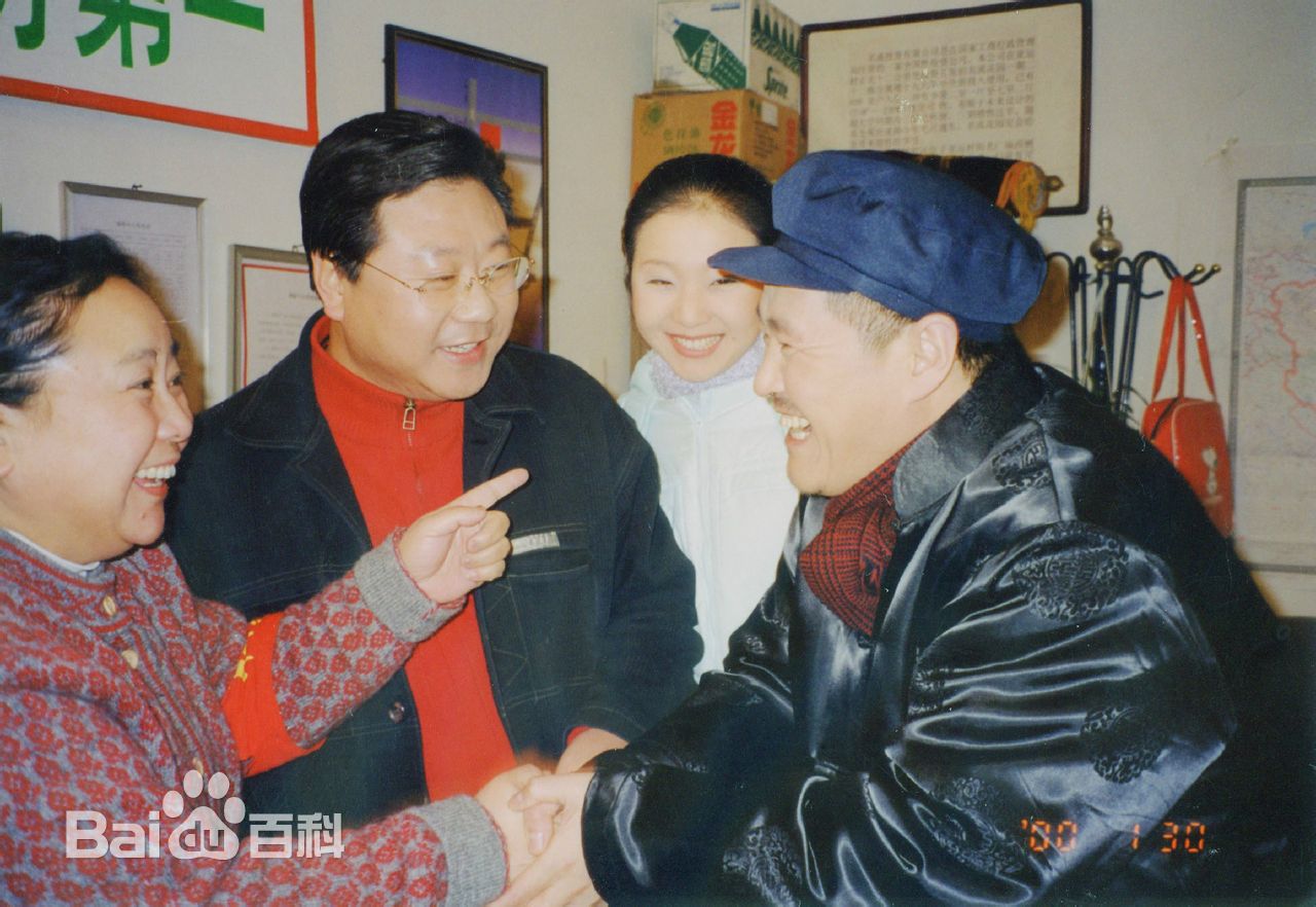 最新张伊菡性感图片