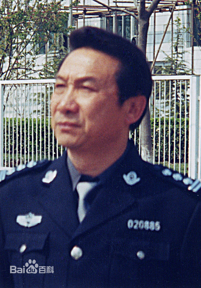 宋来运西装军装最新剧照