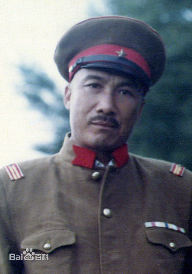 宋来运西装军装最新剧照