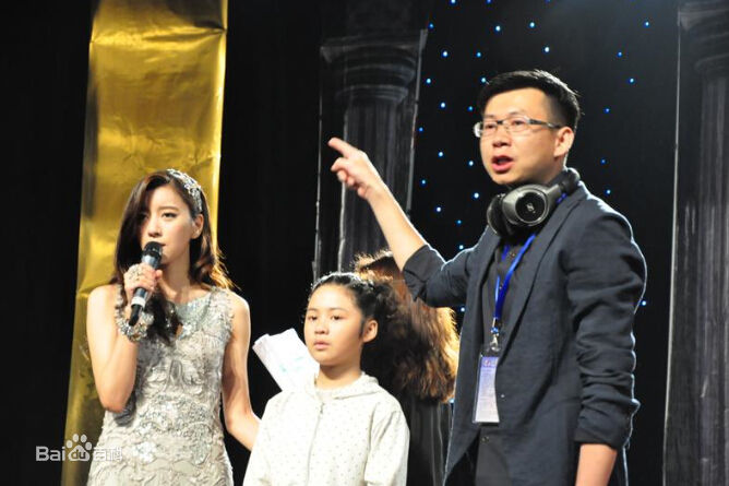 项宏敏在电影《菜鸟》现场中的