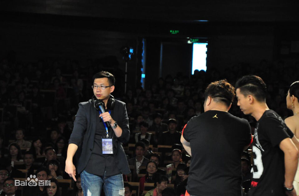 项宏敏在电影《菜鸟》现场中的