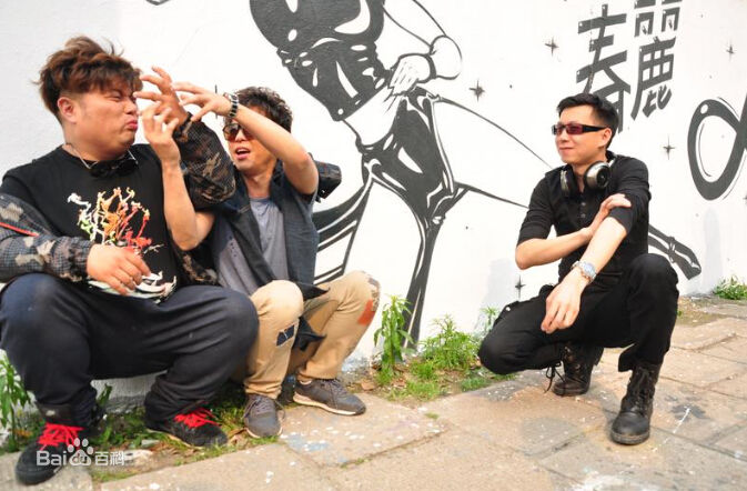 项宏敏在电影《菜鸟》现场中的