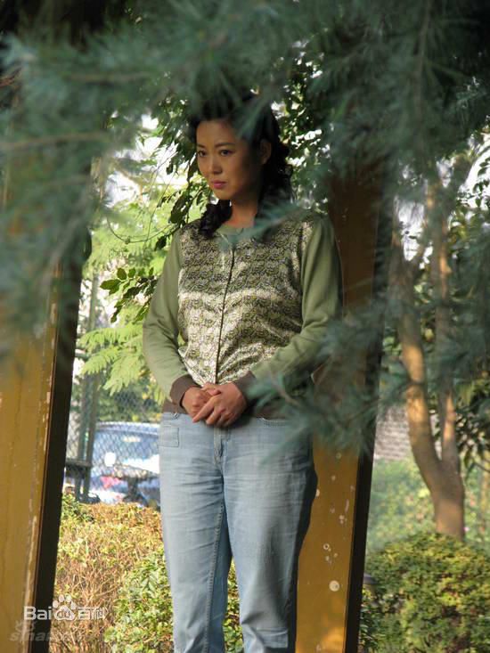 钱嘉仪别让爱沉默素颜照相册