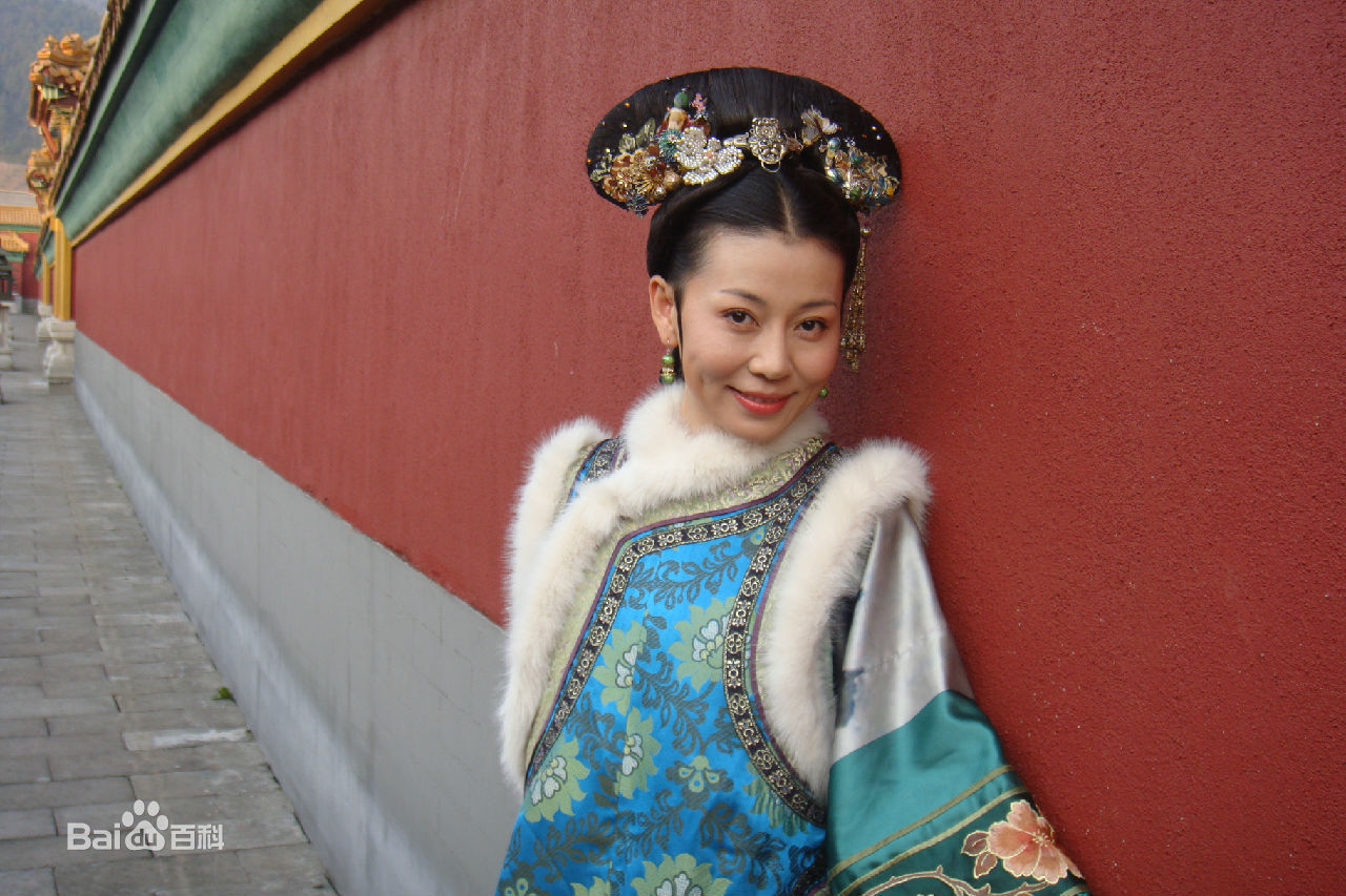 张雅萌甄嬛传齐妃性感图片图集