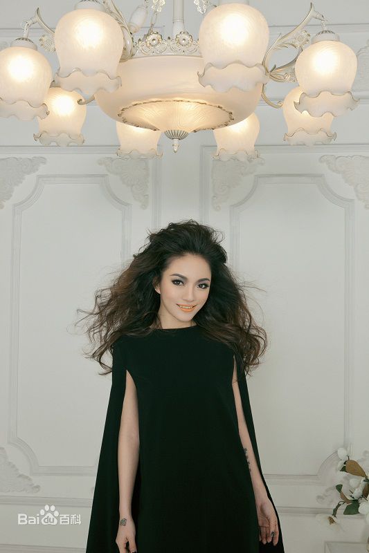 胡灵(Kiki Hu)2012《致 亲爱的女孩》专辑