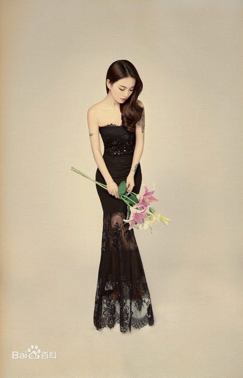 胡灵(Kiki Hu)百合花