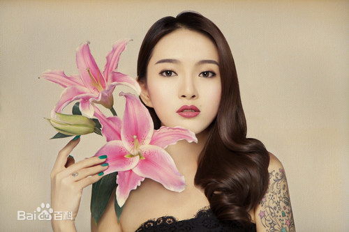 胡灵(Kiki Hu)百合花