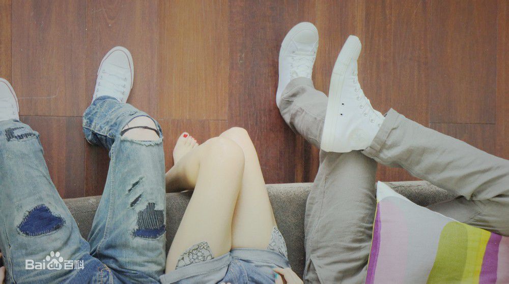 胡灵(Kiki Hu)的个人图册壁纸壁纸