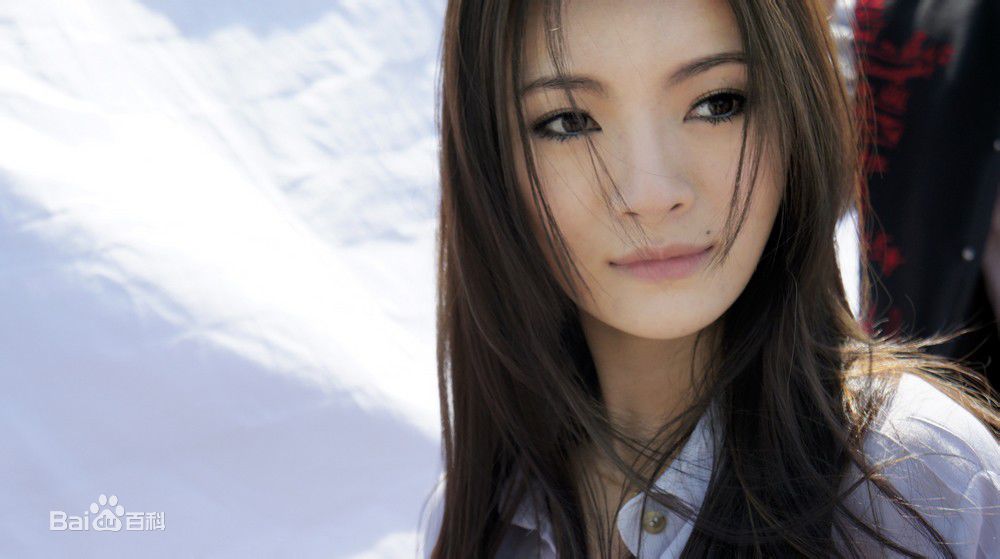 胡灵(Kiki Hu)的个人图册壁纸壁纸