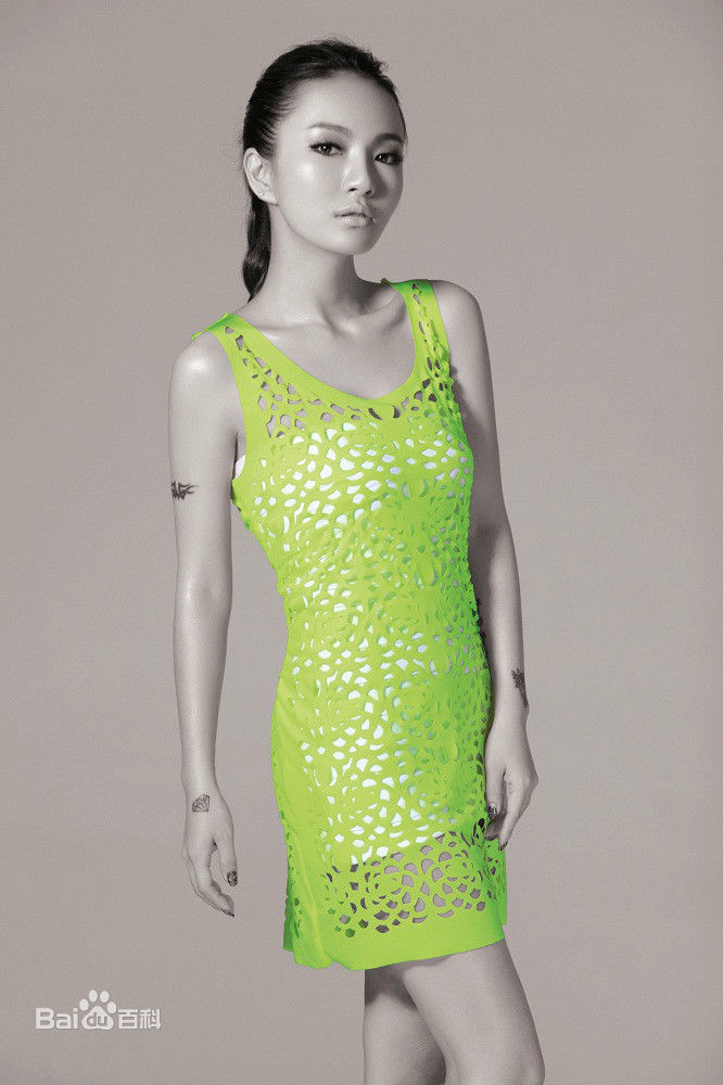 胡灵(Kiki Hu)的个人图册图片图册