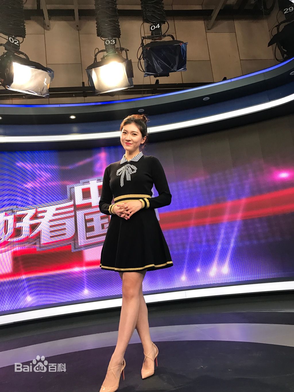 林杰妮(Jenny)主持节目照图片图集